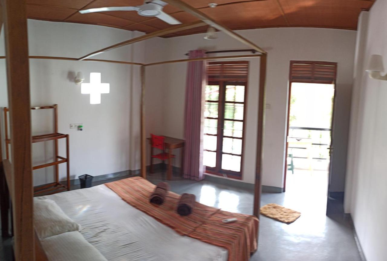 Rituale Guest House - Surf & Yoga Mirissa Exterior foto